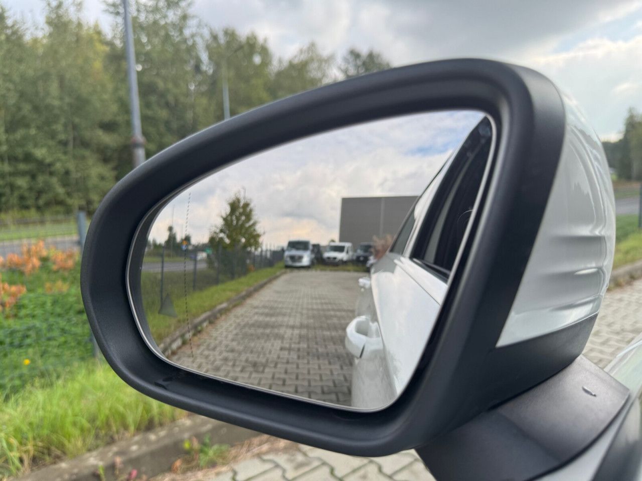 Zdjęcie pojazdu 22 / 23