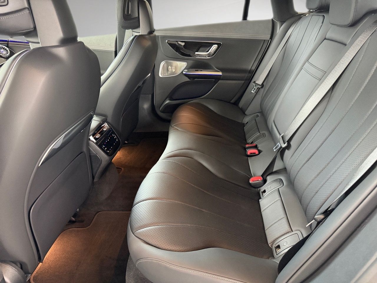Mercedes-Benz EQE – Bild 16