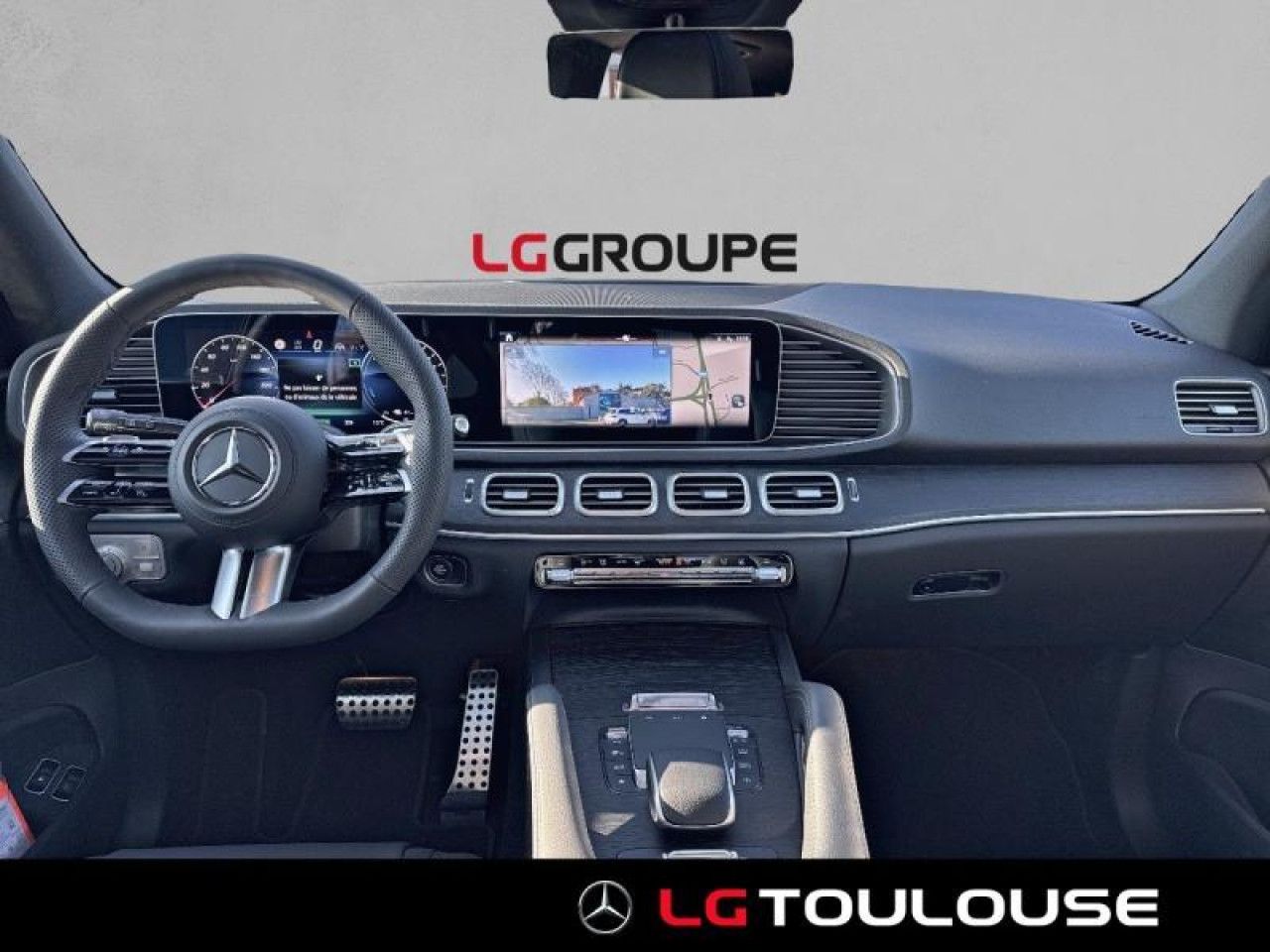 Photo du v&eacute;hicule 9 / 17