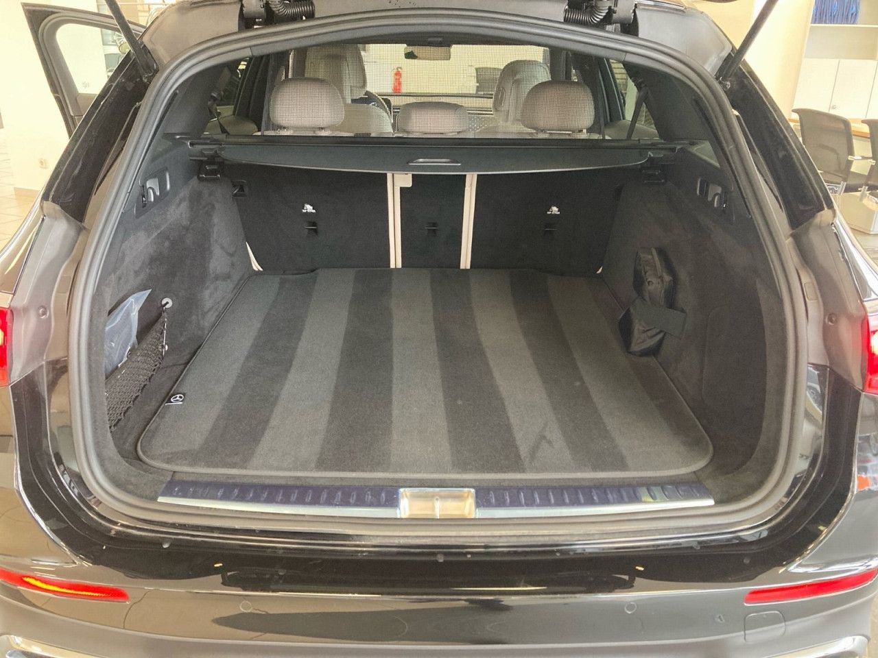 Mercedes-Benz E-Klasse – Bild 15