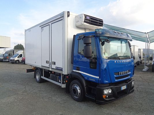 Vehicle image 1 / 22