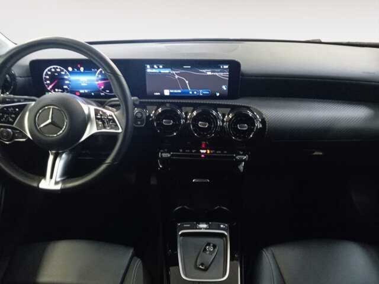 Imagem do ve&iacute;culo 9 / 14