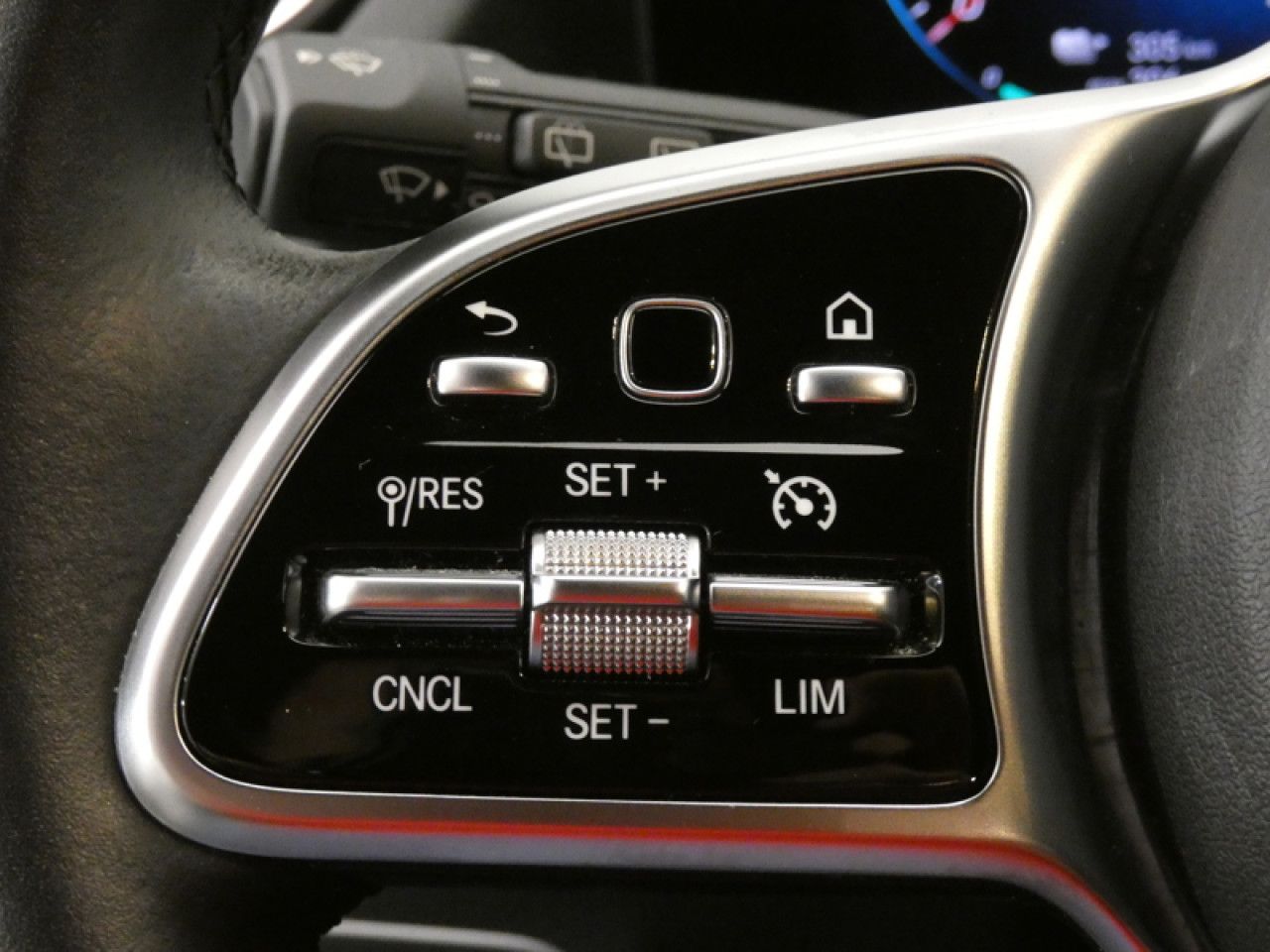 Photo du v&eacute;hicule 16 / 18