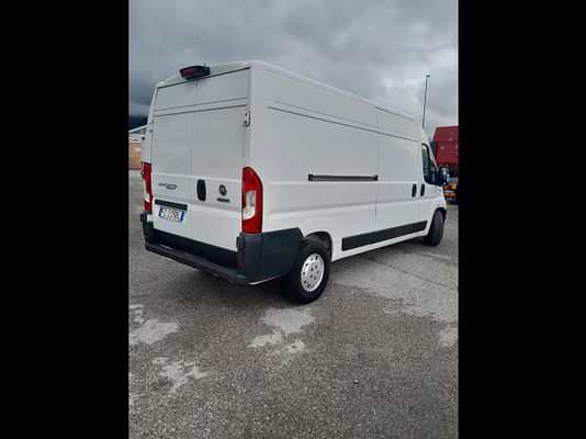 Vehicle image 13 / 21