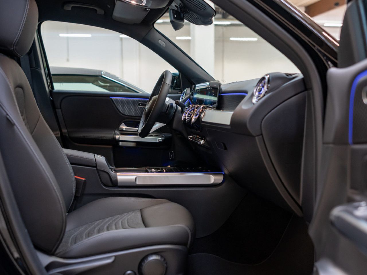 Mercedes-Benz GLB – Bild 2