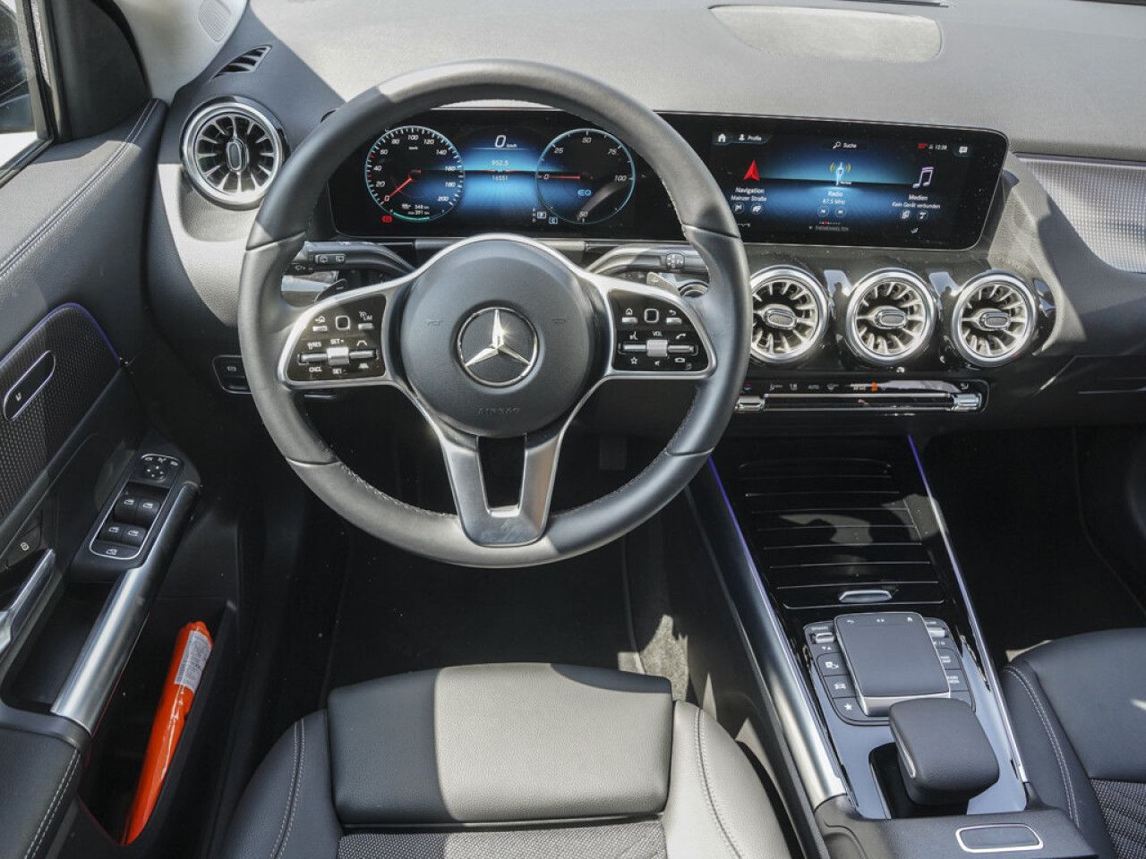 Mercedes-Benz EQA – Bild 8