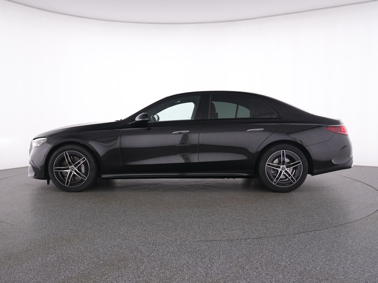 Mercedes-Benz E-Klasse – Bild 10