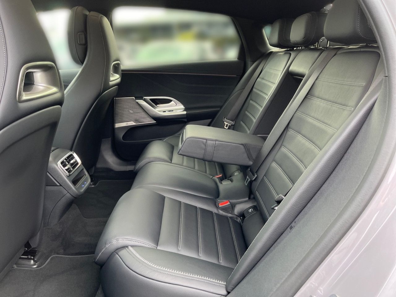Mercedes-Benz C-Klasse – Bild 8