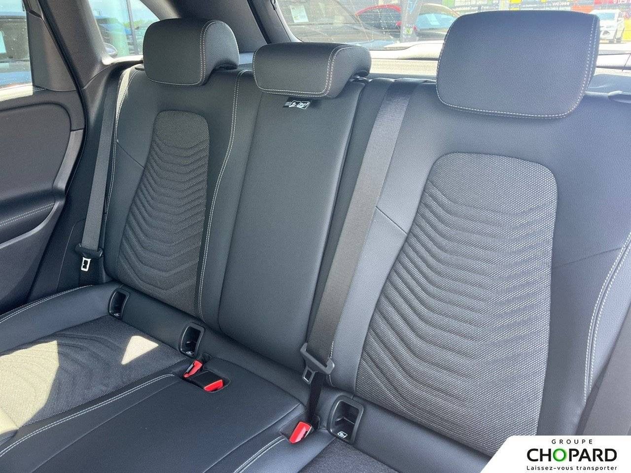 Photo du v&eacute;hicule 18 / 18