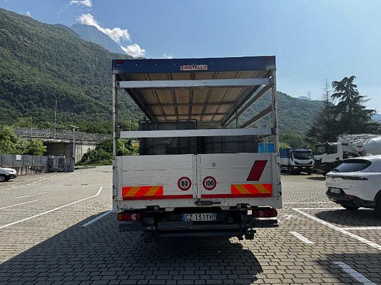 Vehicle image 4 / 11