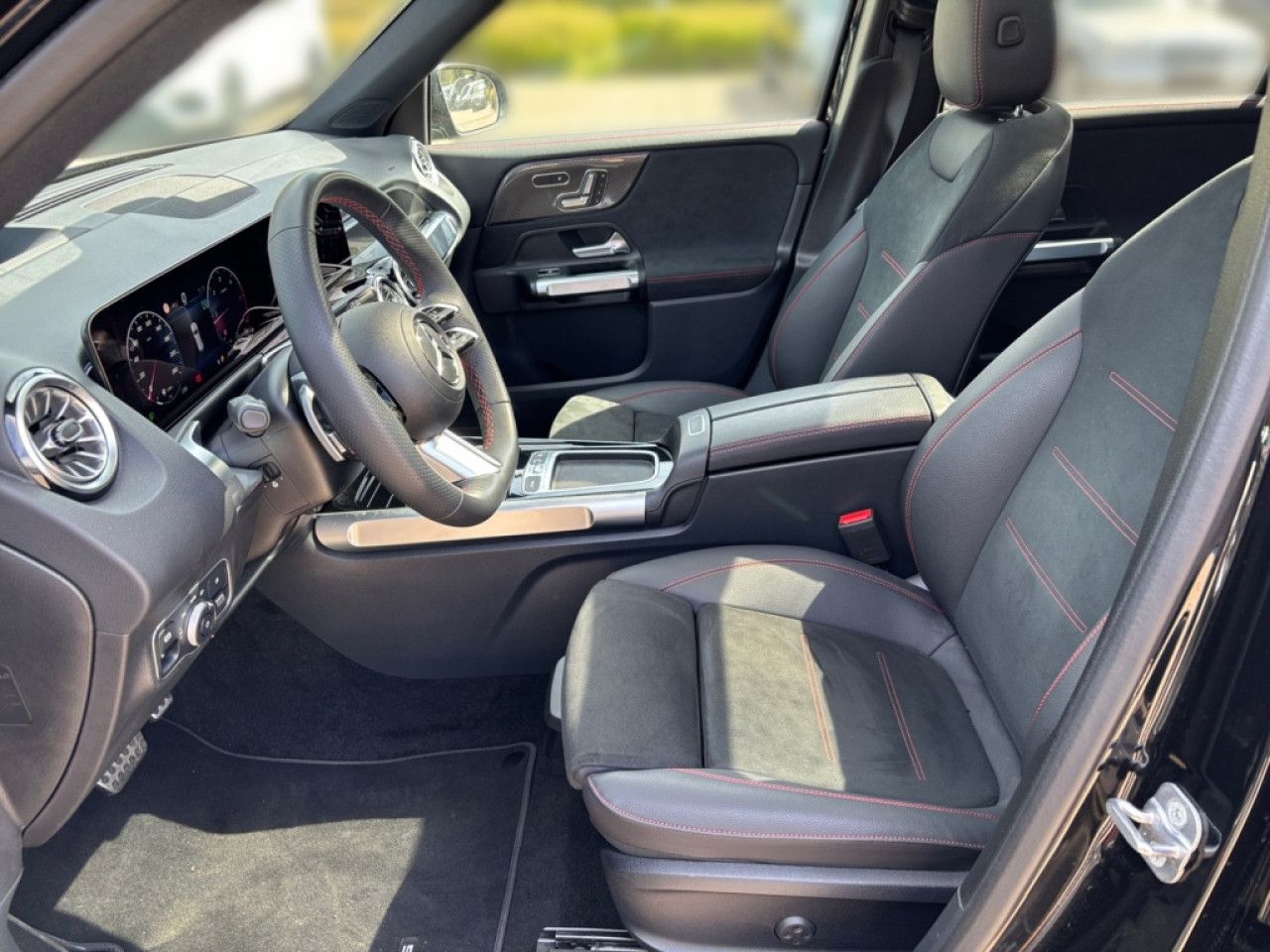 Mercedes-Benz GLB – Bild 8