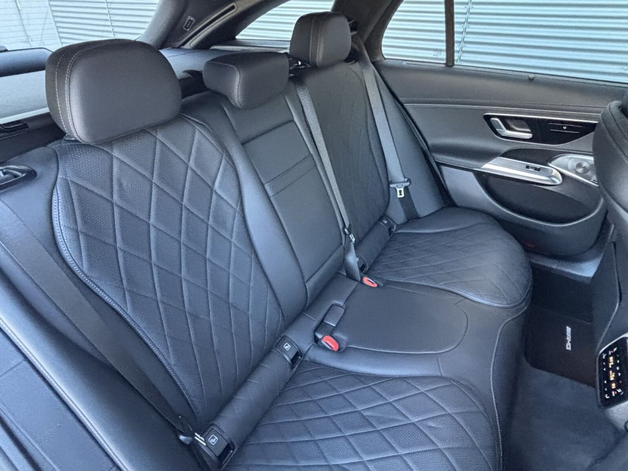 Mercedes-Benz E-Klasse – Bild 17