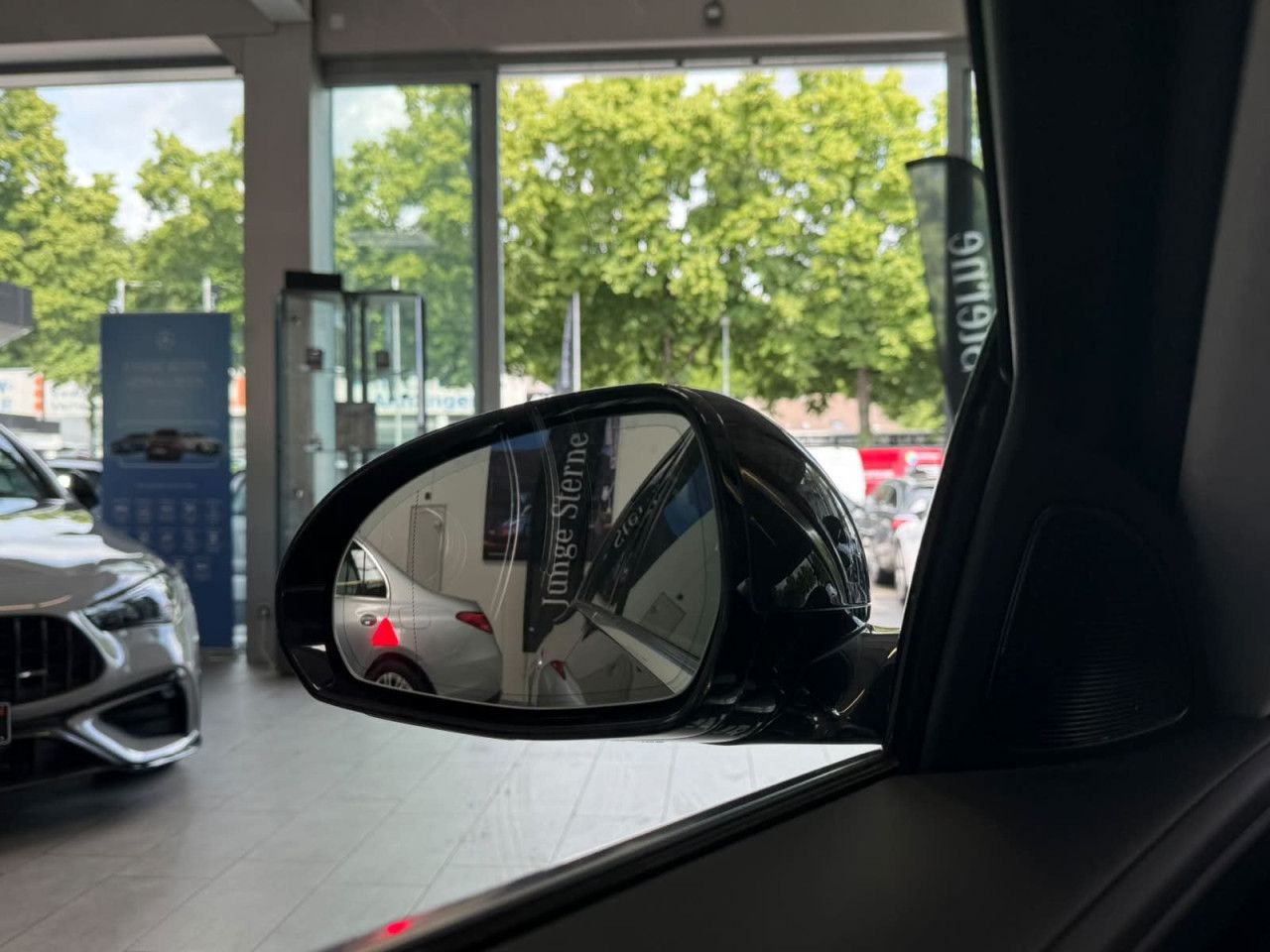 Mercedes-Benz E-Klasse – Bild 19