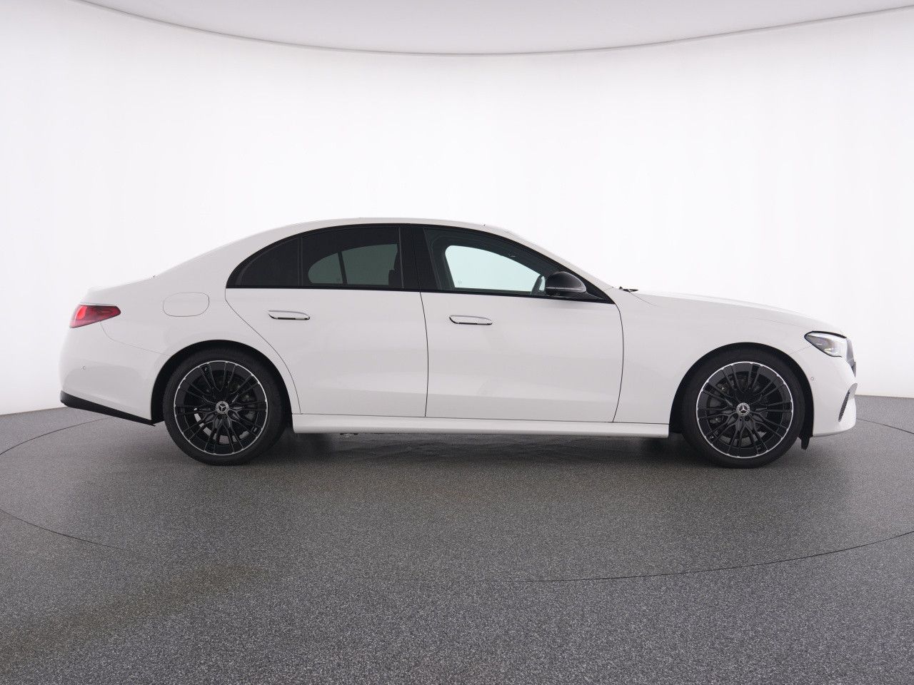 Mercedes-Benz E-Klasse – Bild 11