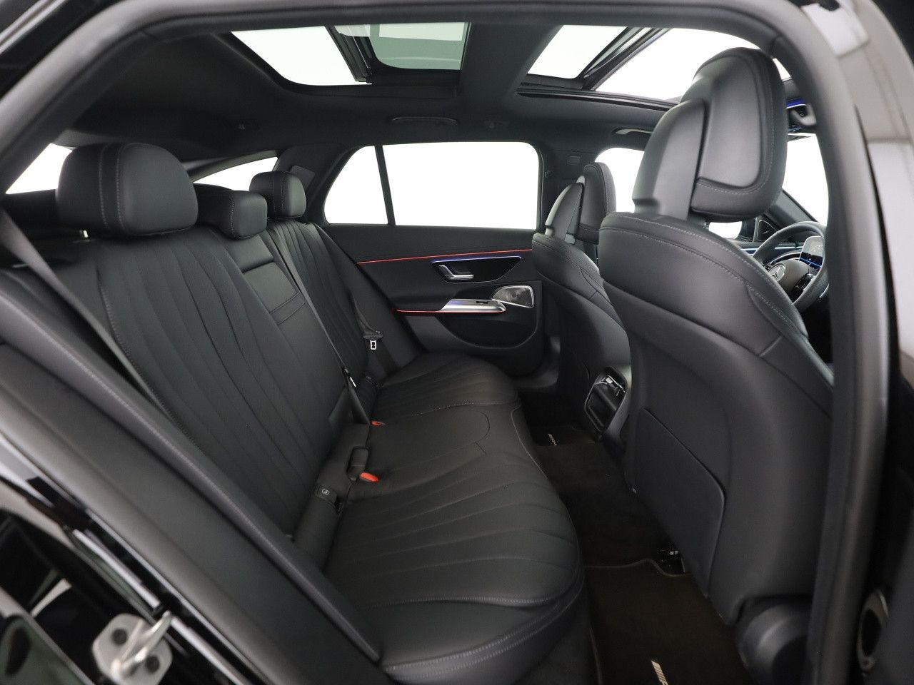 Mercedes-Benz E-Klasse – Bild 14