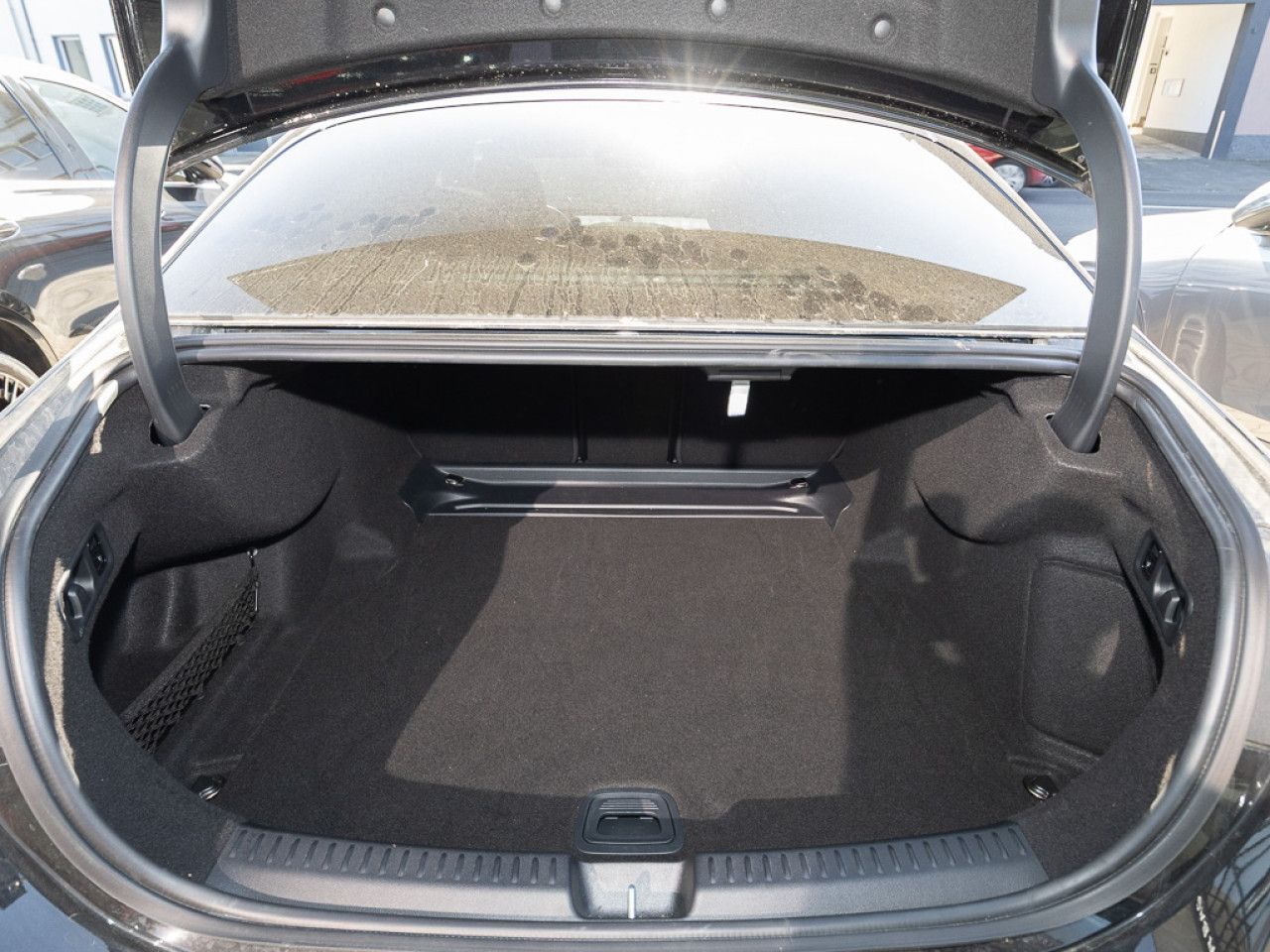 Mercedes-Benz E-Klasse – Bild 14