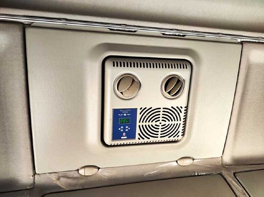 Vehicle image 12 / 15