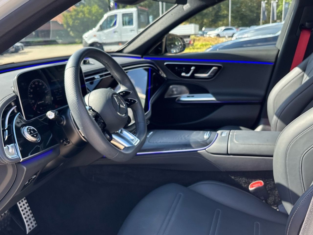 Mercedes-Benz E-Klasse – Bild 15