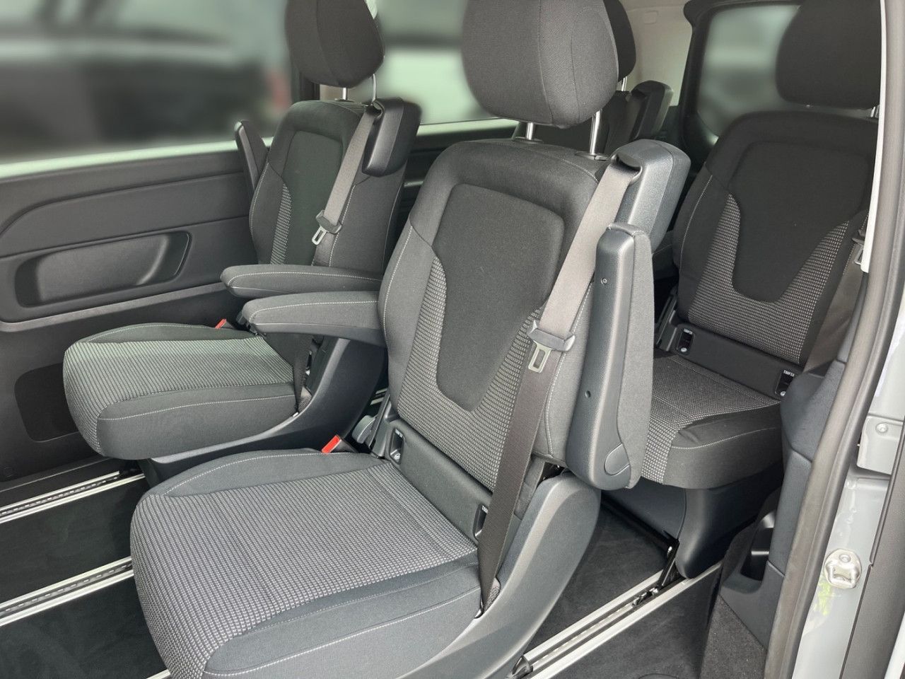 Mercedes-Benz EQV – Bild 8