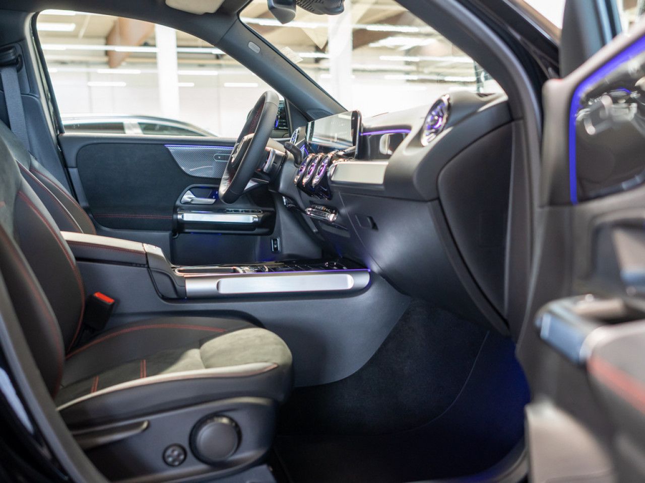 Mercedes-Benz GLB – Bild 2