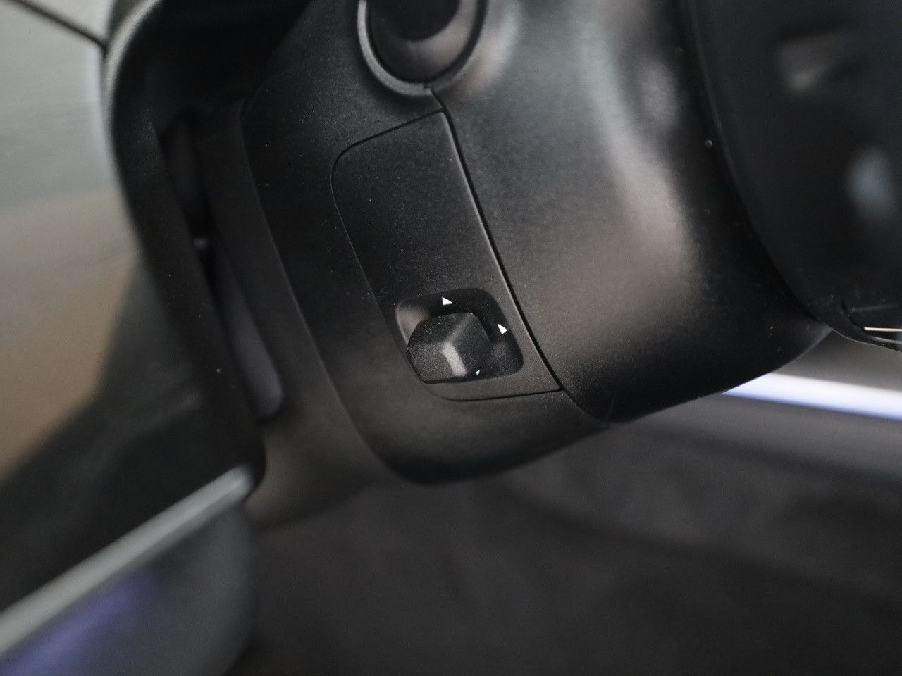 Mercedes-Benz E-Klasse – Bild 25