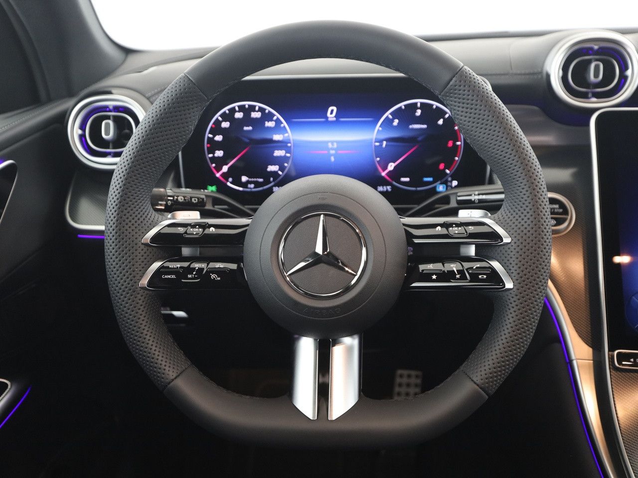Mercedes-Benz GLC – Bild 11