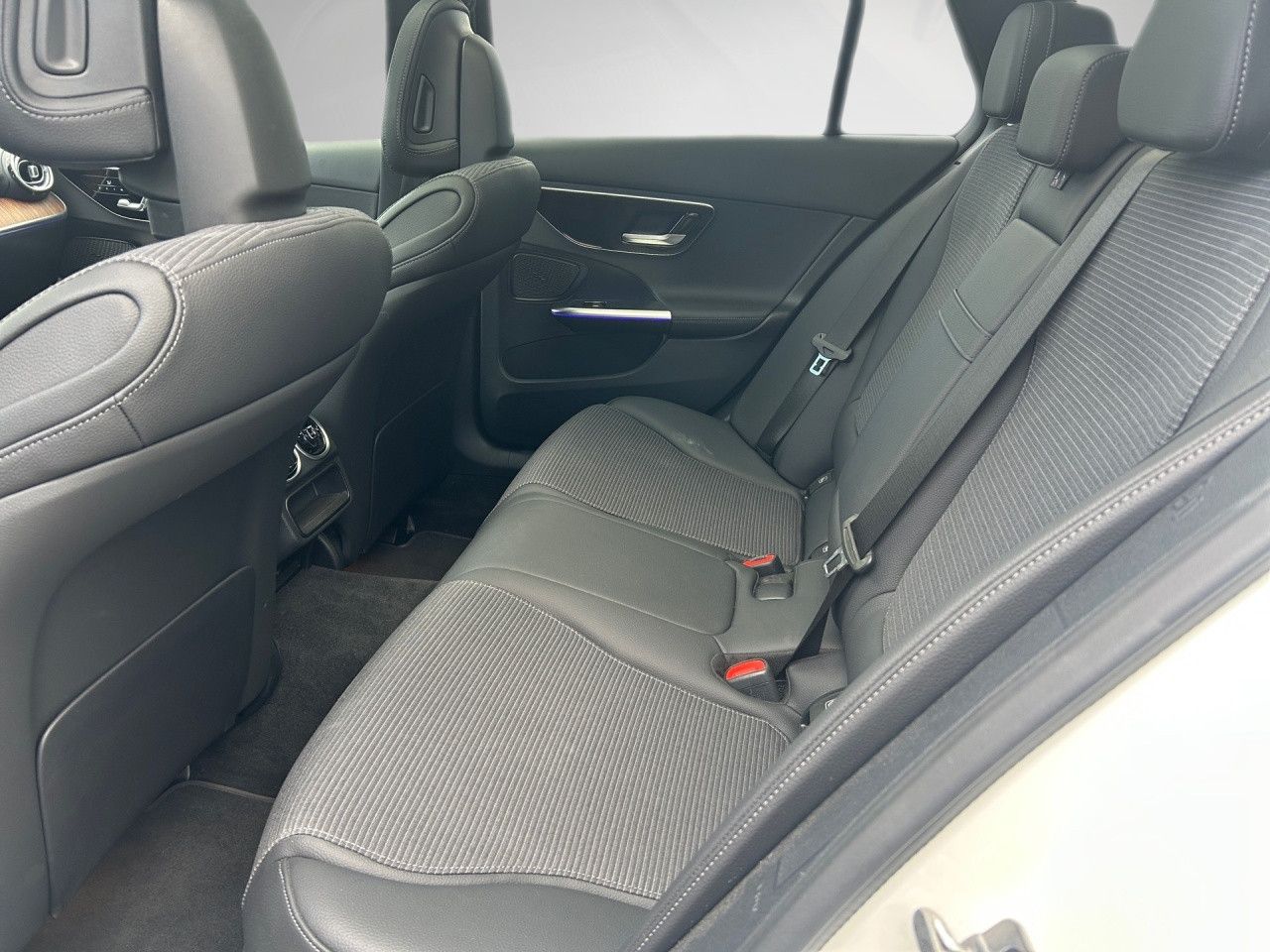 Mercedes-Benz C-Klasse – Bild 16