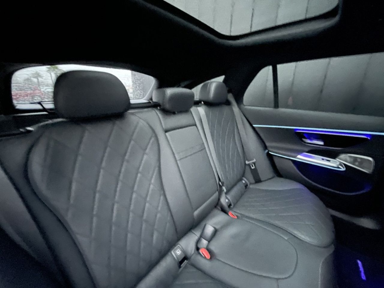 Photo du v&eacute;hicule 10 / 18