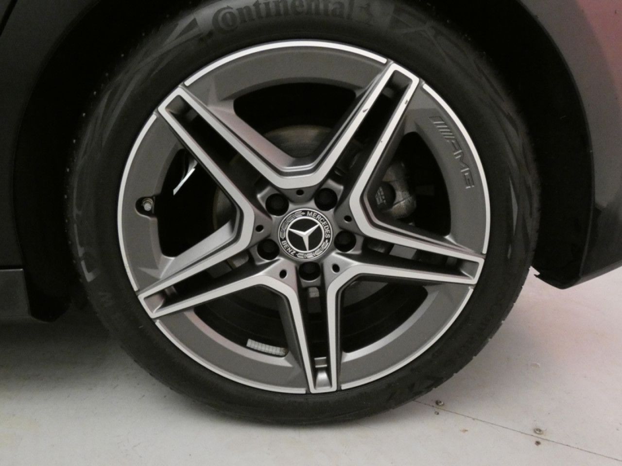 Photo du v&eacute;hicule 9 / 18