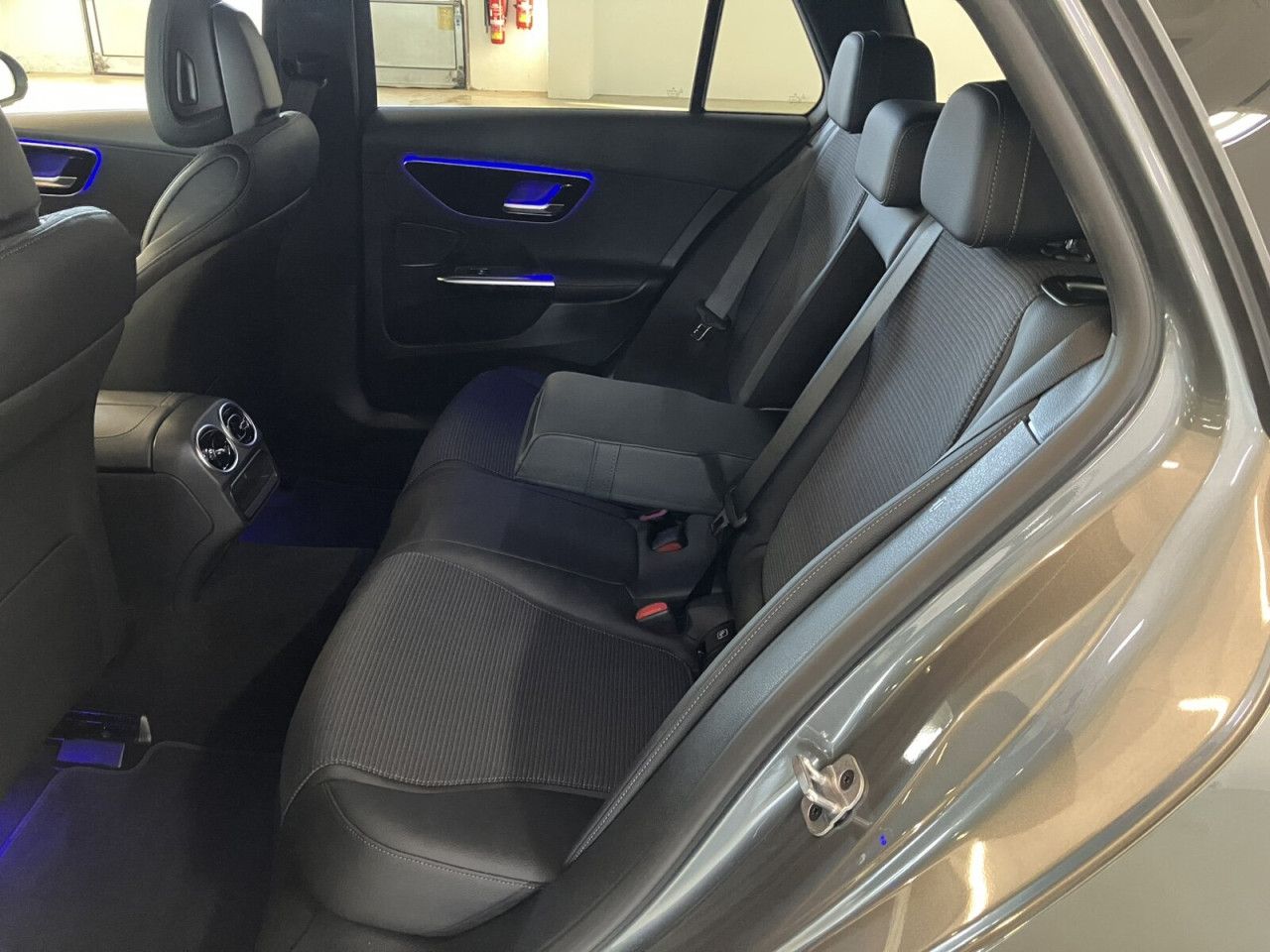 Mercedes-Benz C-Klasse – Bild 16