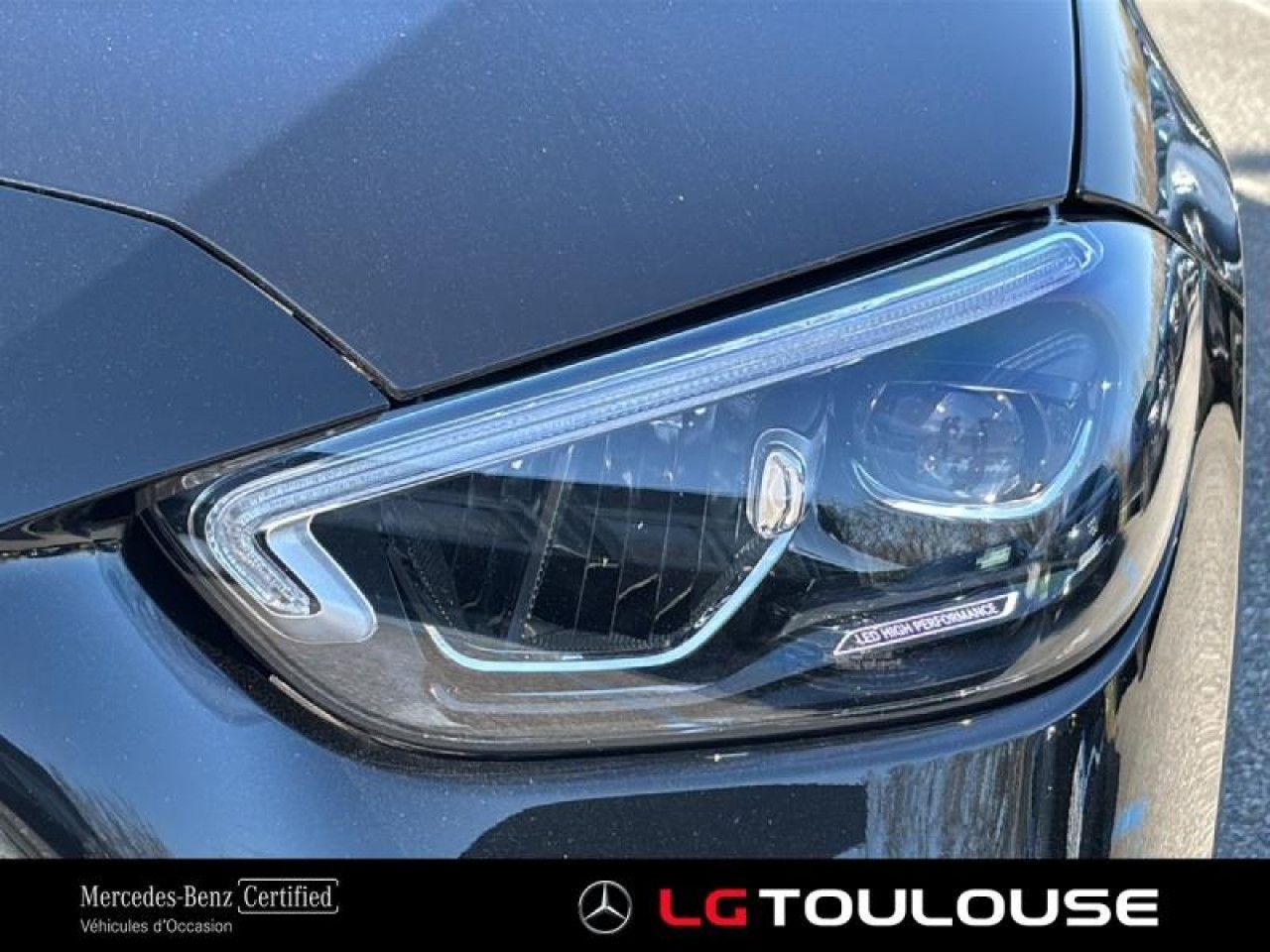 Photo du v&eacute;hicule 16 / 18