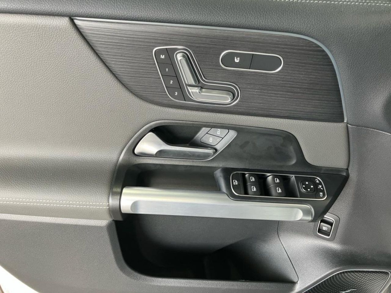 Fahrzeugbild 11 / 23