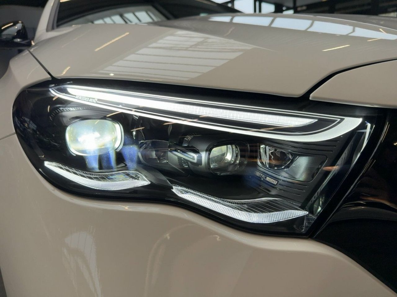 Mercedes-Benz E-Klasse – Bild 21