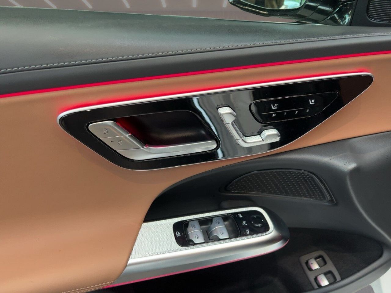 Mercedes-Benz E-Klasse – Bild 16