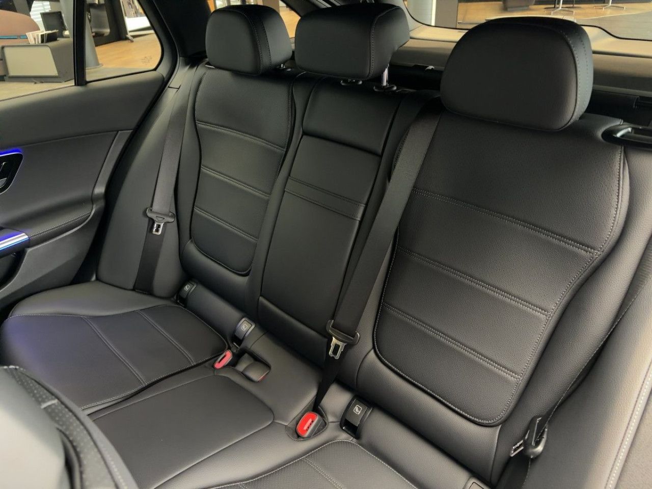 Mercedes-Benz C-Klasse – Bild 16