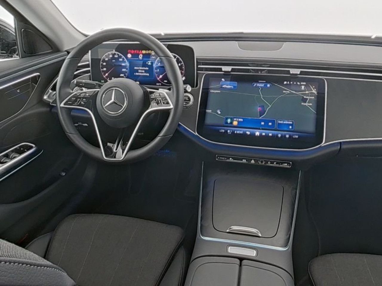 Mercedes-Benz E-Klasse – Bild 7
