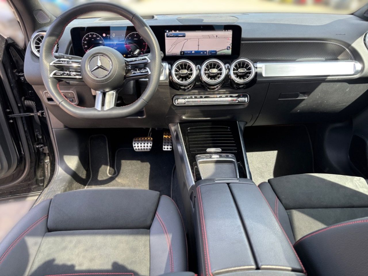 Mercedes-Benz GLB – Bild 12