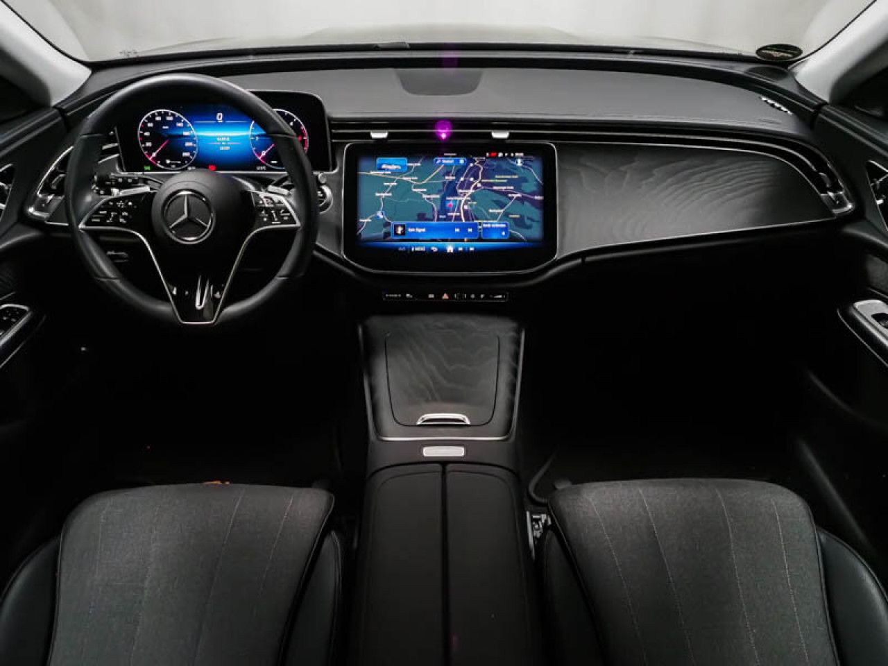 Mercedes-Benz E-Klasse – Bild 7
