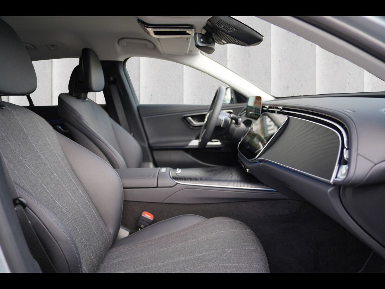 Mercedes-Benz E-Klasse – Bild 9