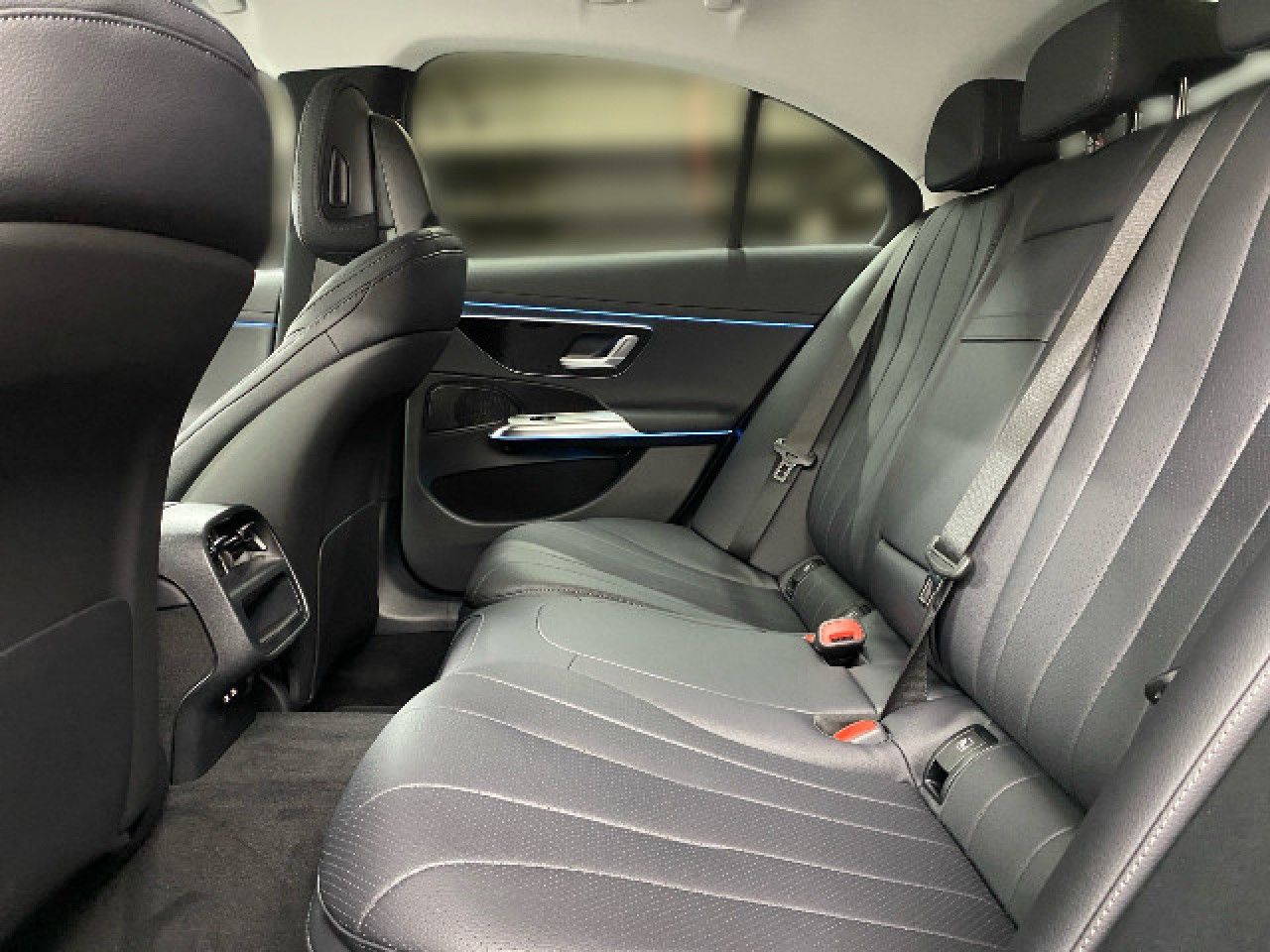 Mercedes-Benz E-Klasse – Bild 11