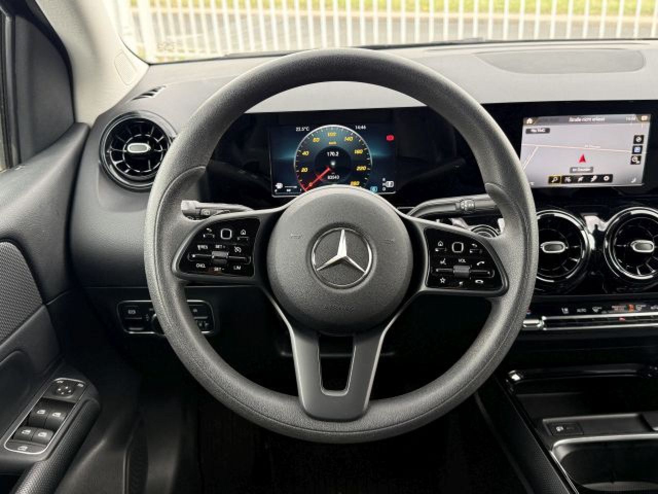 Fahrzeugbild 7 / 17
