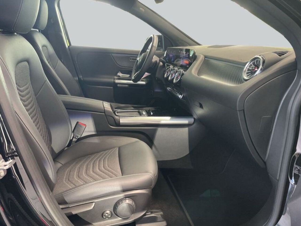 Mercedes-Benz EQA – Bild 13