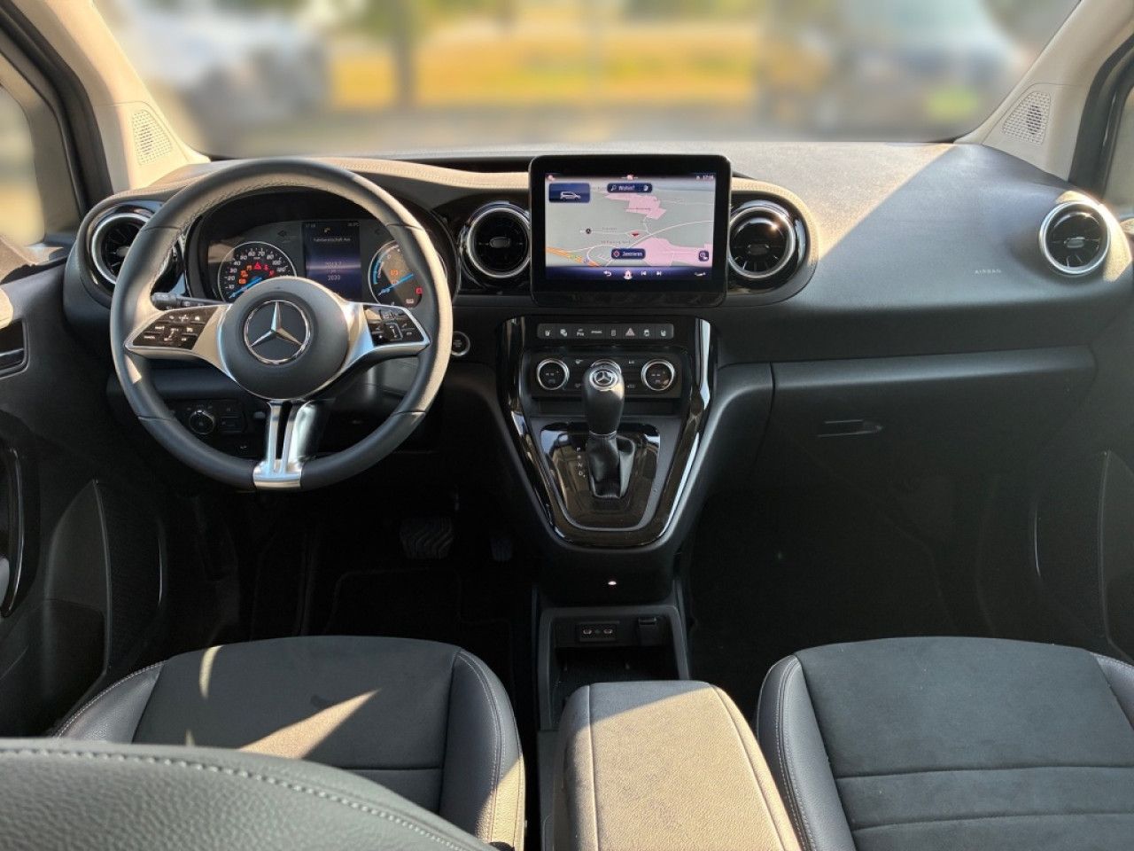 Mercedes-Benz EQT – Bild 7