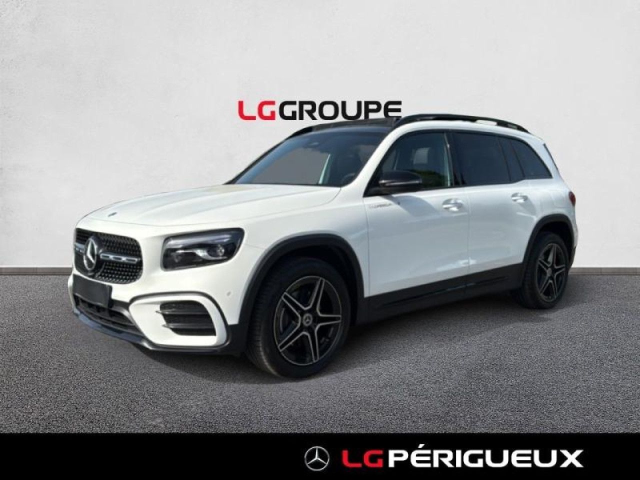 Photo du v&eacute;hicule 1 / 18