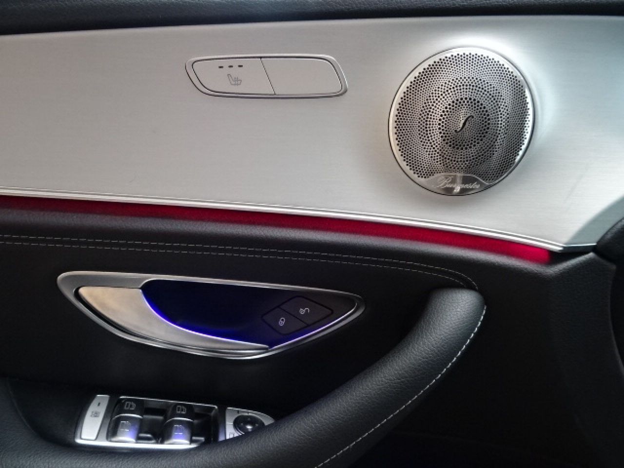 Mercedes-Benz E-Klasse – Bild 6