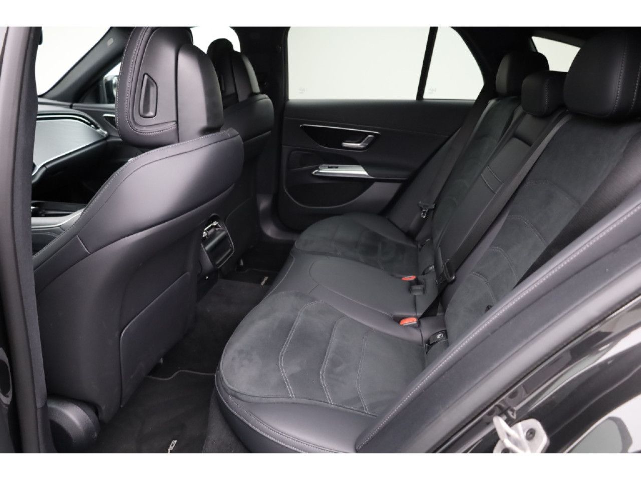 Mercedes-Benz E-Klasse – Bild 10