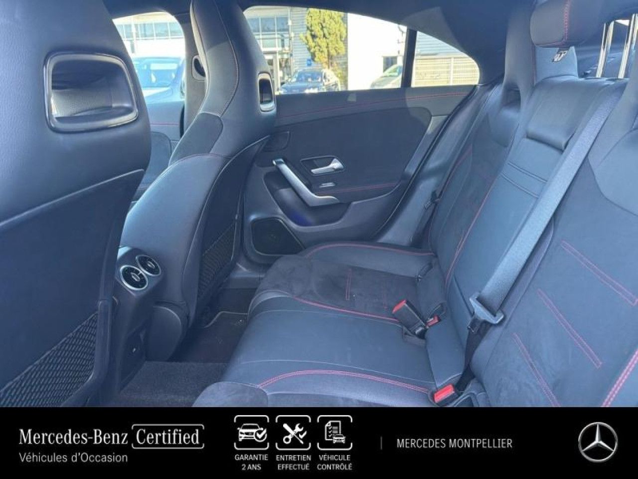 Photo du v&eacute;hicule 14 / 18