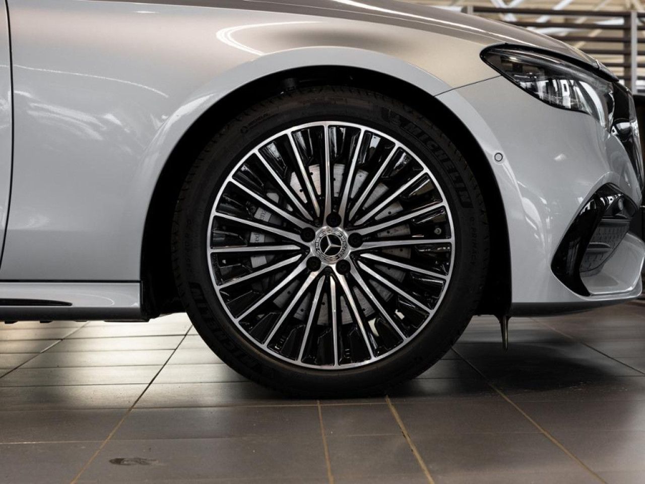 Mercedes-Benz E-Klasse – Bild 4