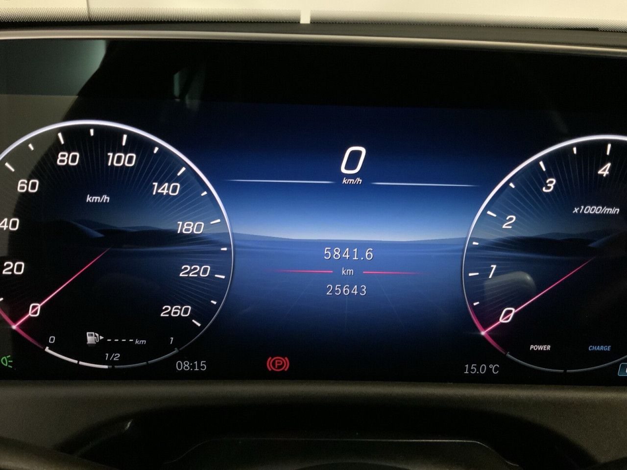 Mercedes-Benz E-Klasse – Bild 11