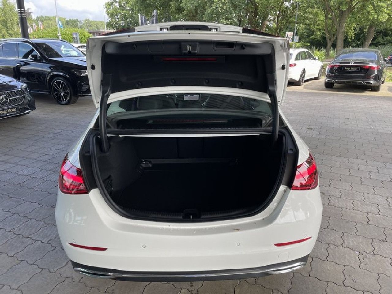 Mercedes-Benz C-Klasse – Bild 11